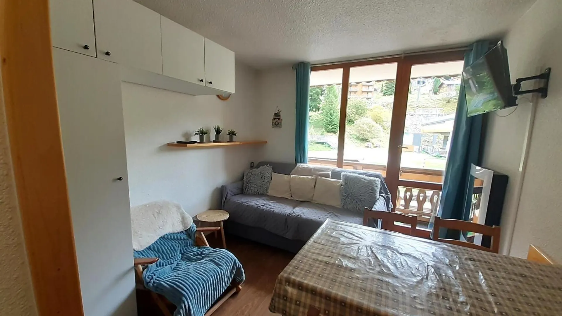 Studio 2/3 Pers A 20M Du Telecabine, Cuisine Equipee, Balcon Sud, Animaux Admis - Fr-1-561-116 Modane Lägenhet