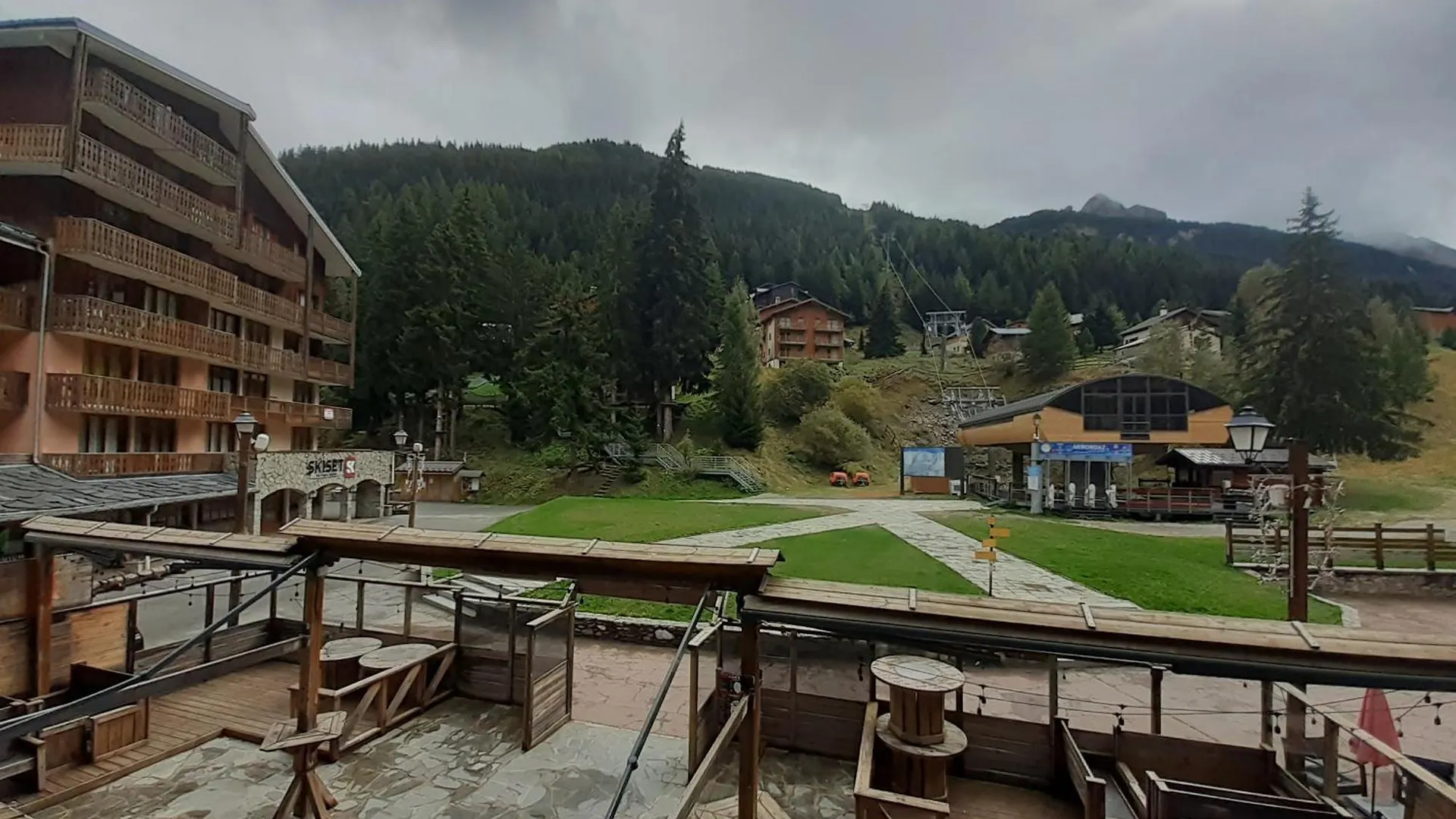 Studio 2/3 Pers A 20M Du Telecabine, Cuisine Equipee, Balcon Sud, Animaux Admis - Fr-1-561-116 Modane